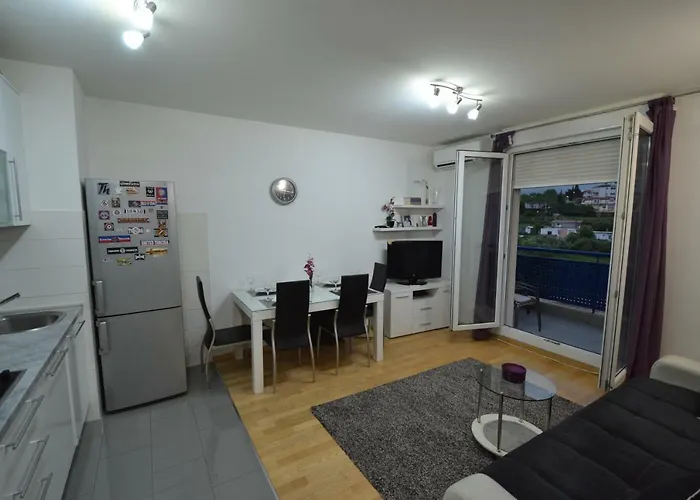 Apartament Damjan
