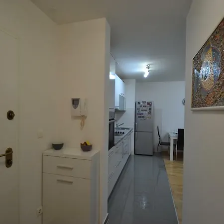 Damjan Apartment *