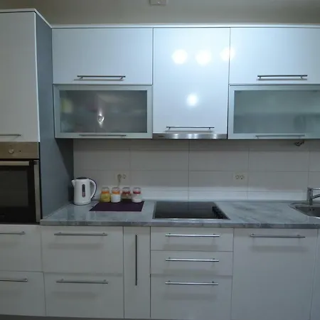 Damjan Apartment