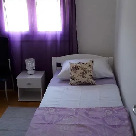 Damjan Apartment